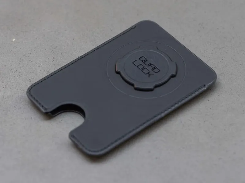 Quadlock MAG Wallet Black-1