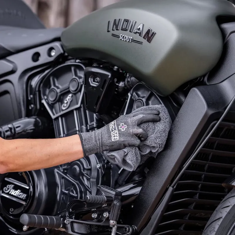 Muc-Off Luxury Microfiber Polishing Cloth-5