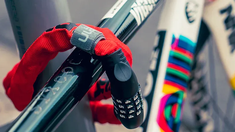 Ulac Street Fighter Chain Combo Lock Lava-3