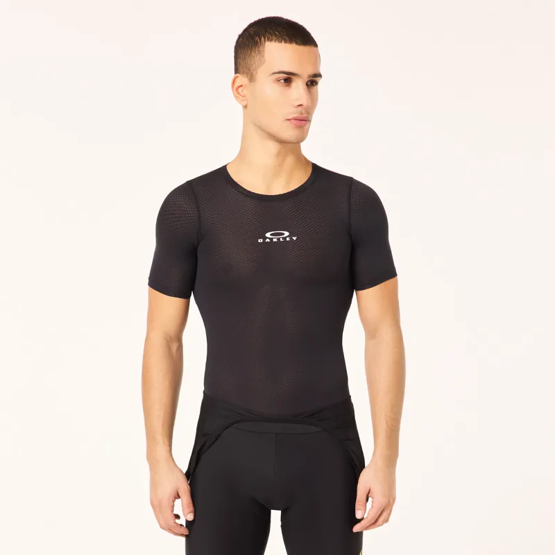 Oakley Endurance Base Layer Short Sleeve Blackout-8