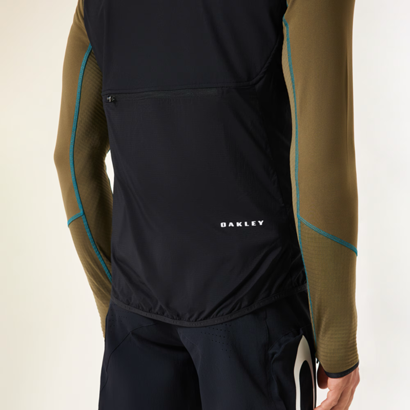 Oakley Elements Alpha Vest Blackout-4