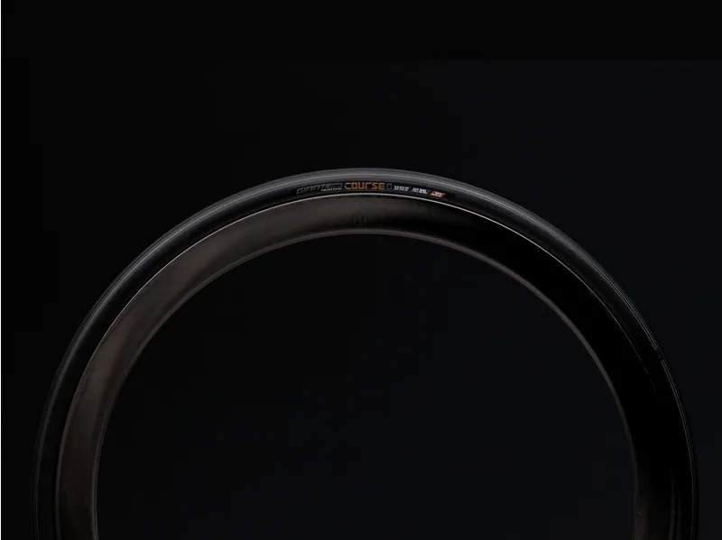 Giant Gavia Course 0 700 x 28C Tubeless Folding Tyre-1