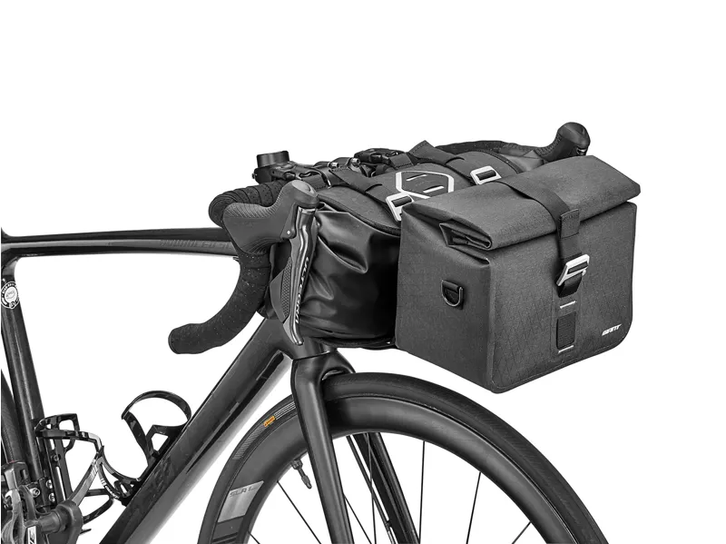 Giant H2Pro Handlebar Bag 9L Medium-3