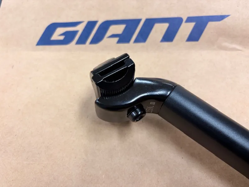 Giant D-Fuse Seatpost Alloy-4