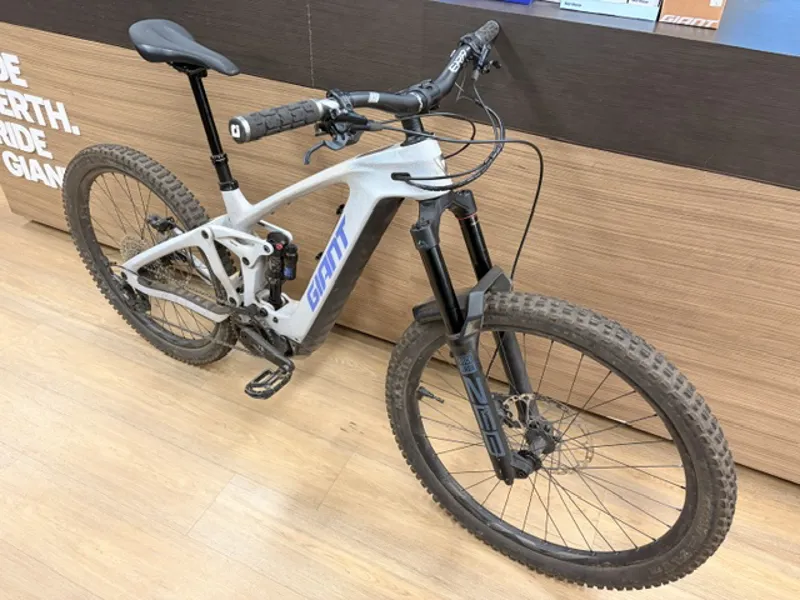 2026 Giant Reign Advanced E+ 2 Moon Dust S Moon Dust Staff Demo-1