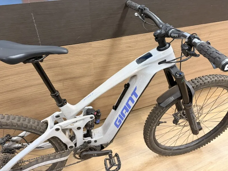 2026 Giant Reign Advanced E+ 2 Moon Dust S Moon Dust Staff Demo-6