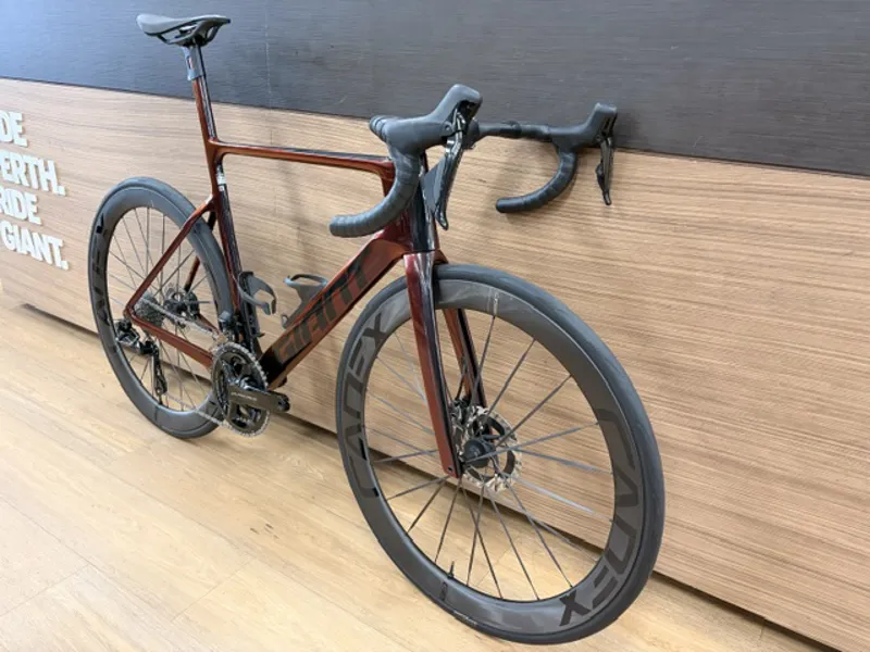 2025 Giant Propel Advanced SL 0-Dura Ace M/L Staff Demo Black Lava-1