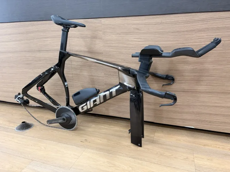 Giant Trinity Advanced SL TT Small SRAM RED without Wheels-1
