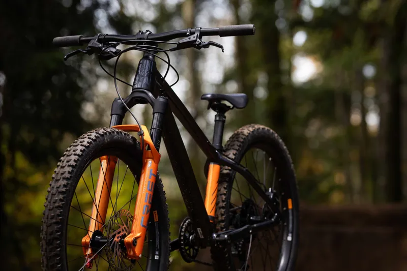 2026 Giant STP 24 Boys MTB Black Chrome-3