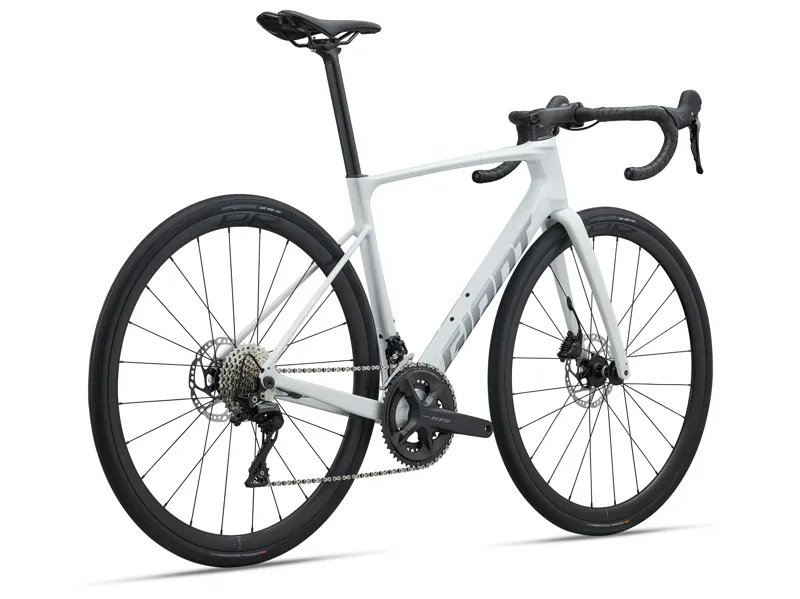 2027 Giant Defy Advanced 2 Pearl White-1