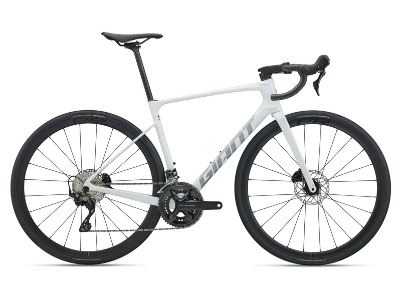 2027 Giant Defy Advanced 2 Pearl White