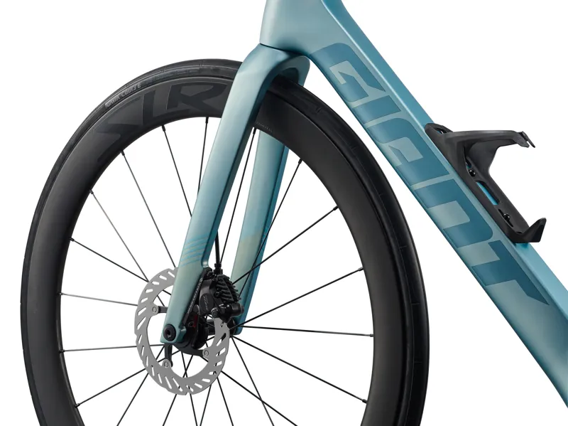 2027 Giant Propel Advanced Pro 1 Di2 Cryo Silver-4