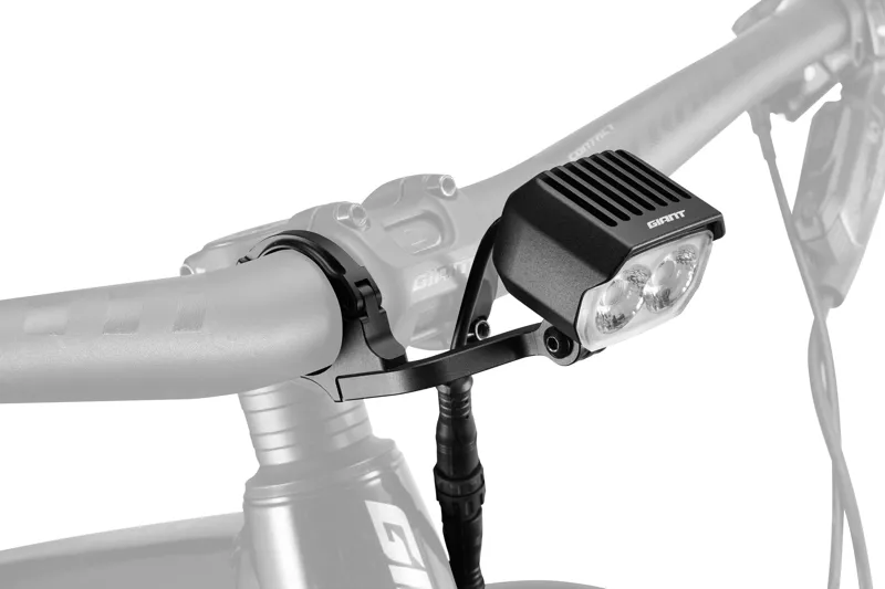 Giant Recon Plus HL 3000 Bicycle Headlight-5