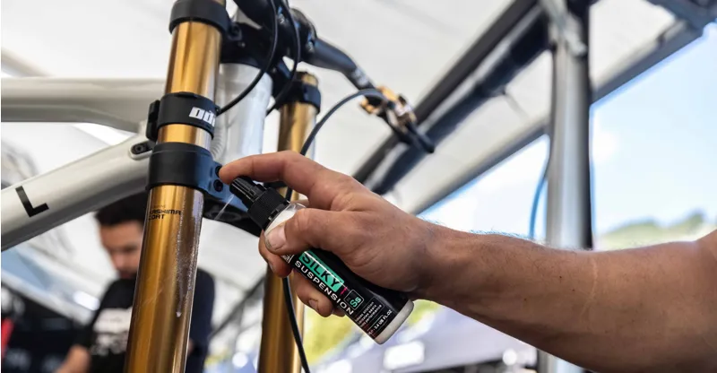 Muc-Off Silky Suspension Serum 100ml-1