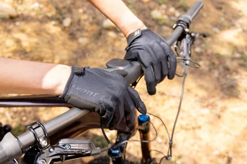 Giant Tower Long Finger MTB Gloves Black-7