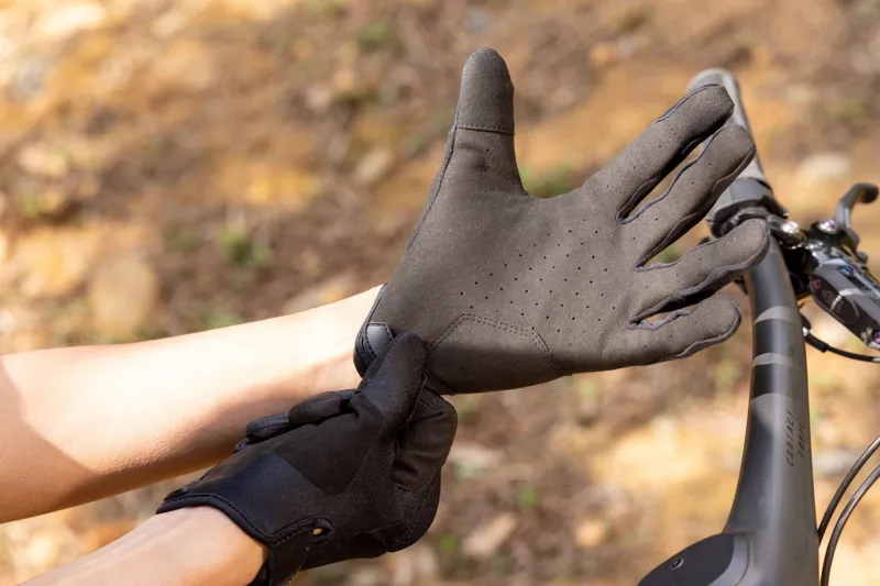 Giant Tower Long Finger MTB Gloves Black-4