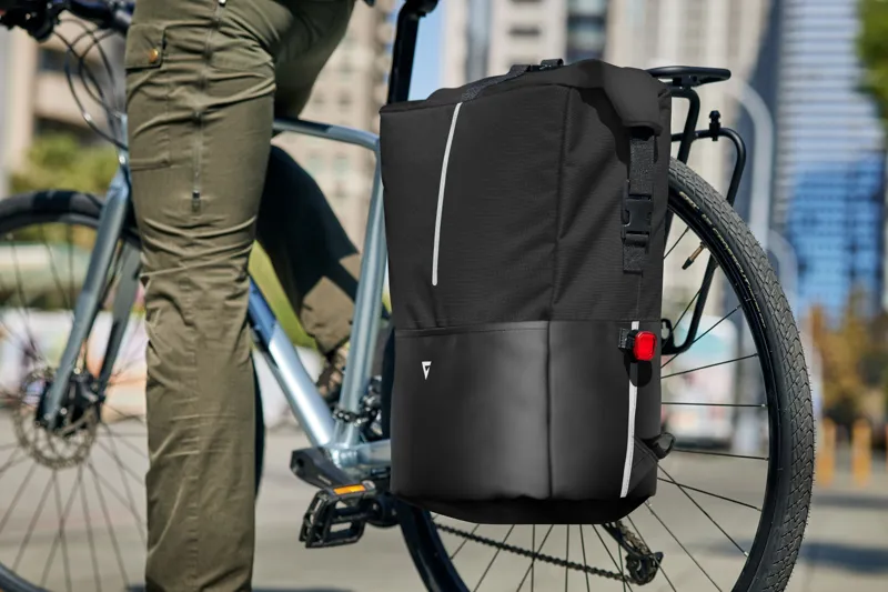 Giant Transporter Versa G-2 Pannier Bag Black-4