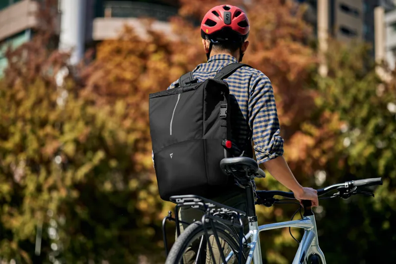 Giant Transporter Versa G-2 Pannier Bag Black-3