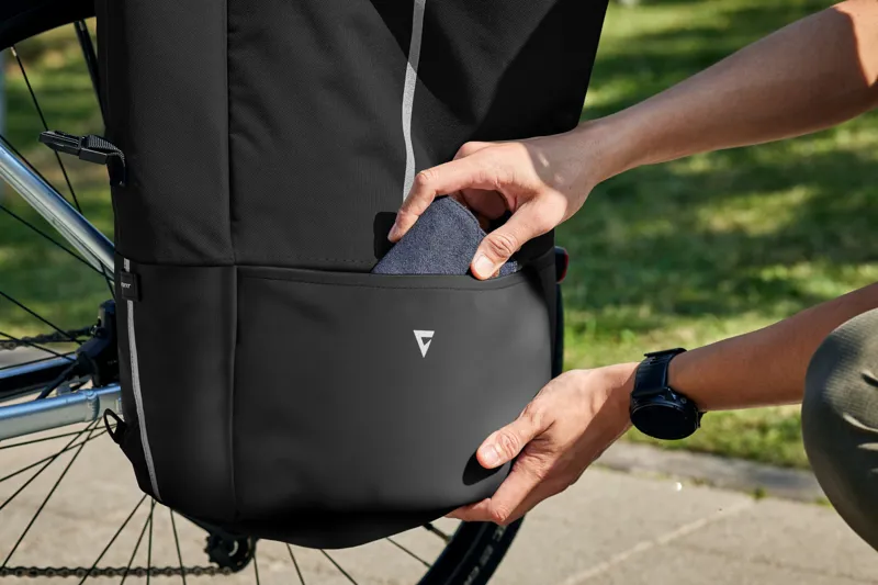 Giant Transporter Versa G-2 Pannier Bag Black-6