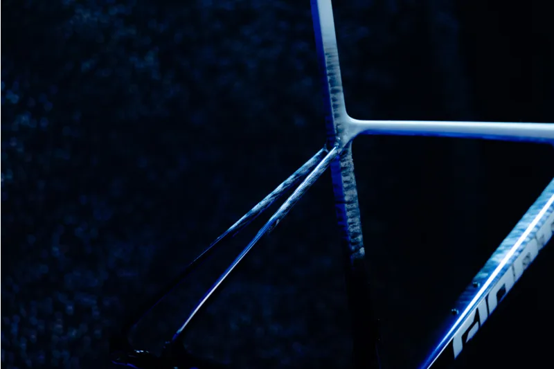 2026 Giant TCR Advanced SL Frameset in Polar Tide-3