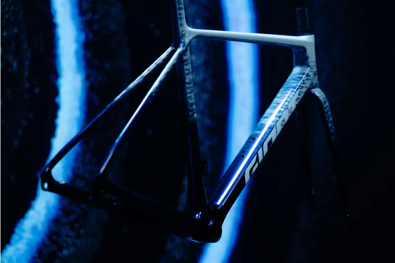 2026 Giant TCR Advanced SL Frameset in Polar Tide-5