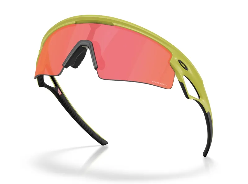 Oakley Sphaera Strike Matte Cactus W/Prizm Trail Torch-1