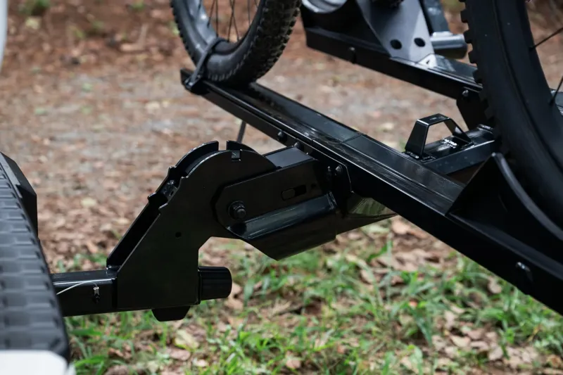 Yakima StageTwo 2inch Platform Hitch Biks-12