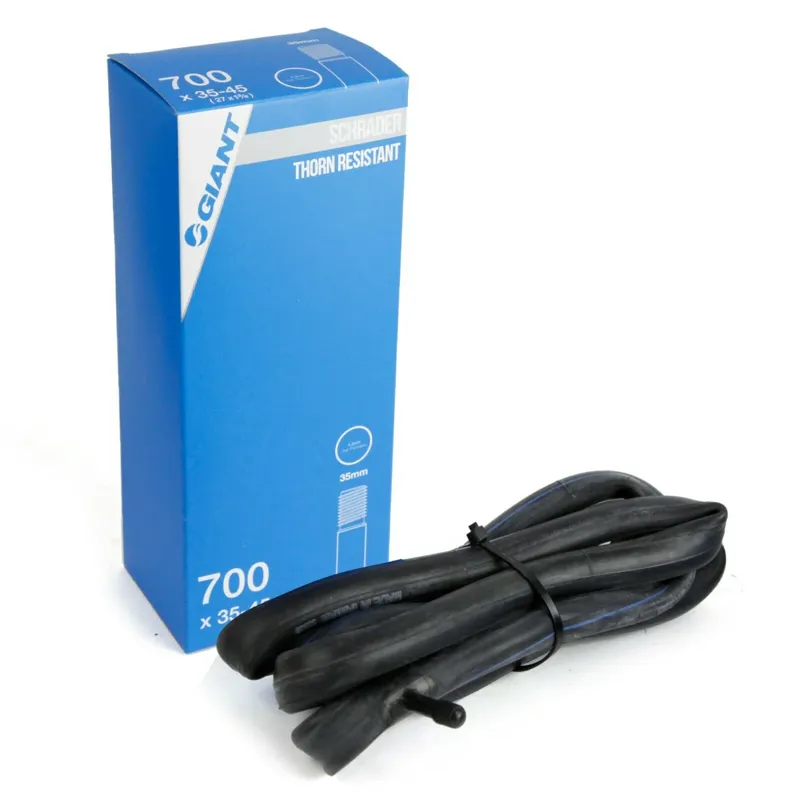Giant Tube 700x35-45 Schrader Valve 35mm Thorn Resistant