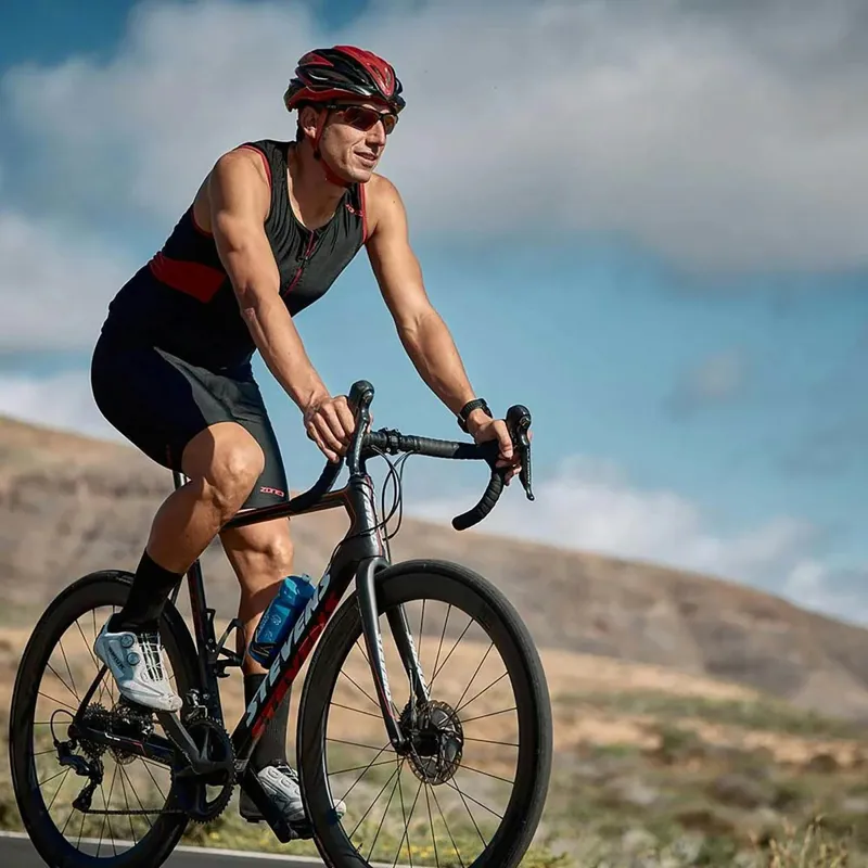 Zone 3 Mens Activate Sleeveless Tri Suit Black/Red-2