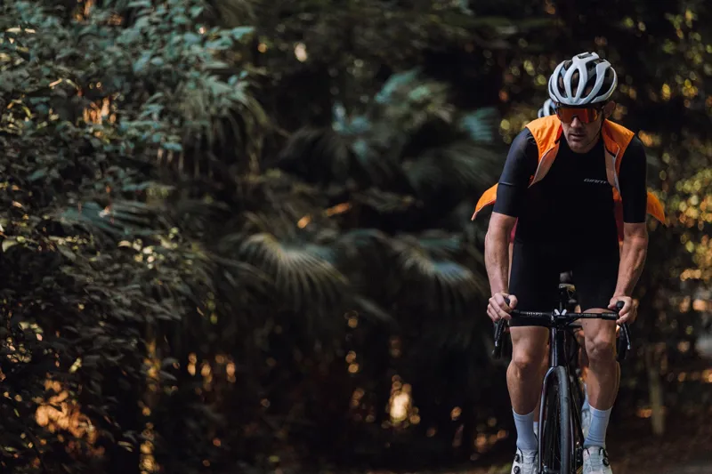 Giant Staple Vest Amber Glow-2